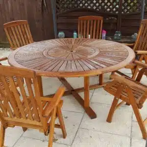 Garden table and chairs finished with Textrol