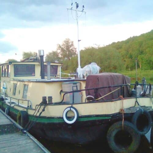 Renovation of a 1930's Dutch Motordekschuit Barge by Sarah J Petchell