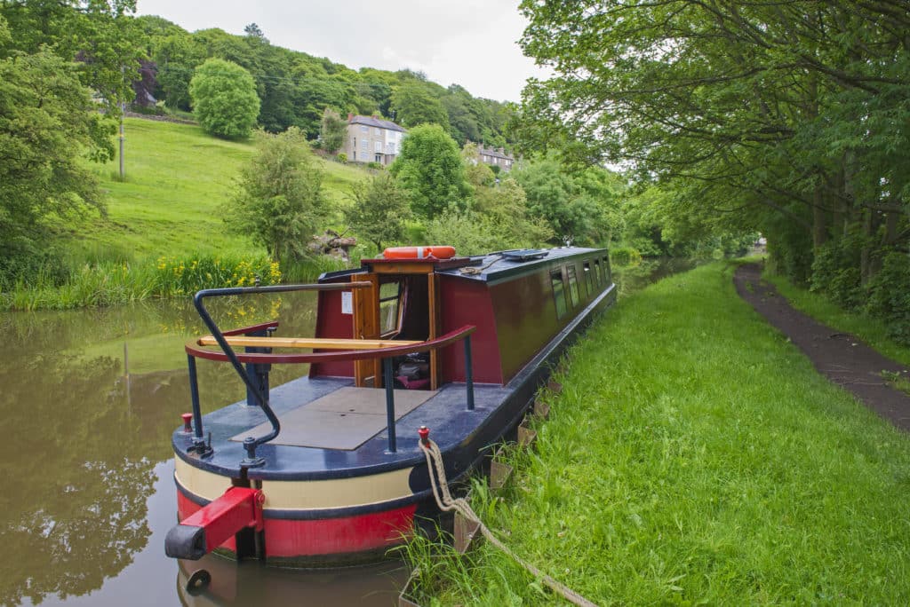 Cruiser narrowboat