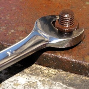 Transyl on seized bolt