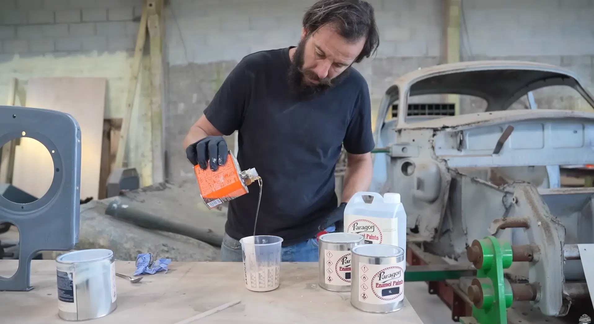 Dom Chinea using Owatrol Oil in paint Dom Chinea using Owatrol Oil in paint